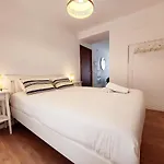 Dona Elvira Malasana Málaga